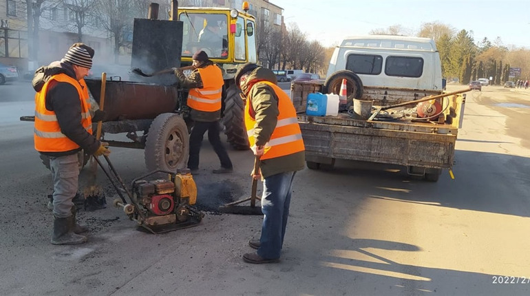 Новини громади за 14-20 лютого: вишкіл для цивільних, ремонт доріг