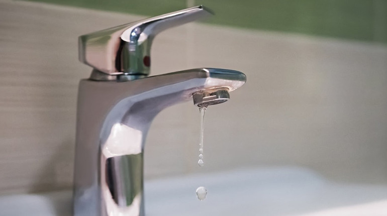 Відсутніcть води у Попасній: які причини, та коли водопостачання зможуть відновити