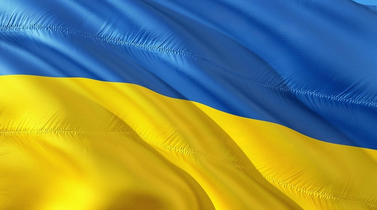 В Україні ввели воєнний стан: звернення Президента та обмеження