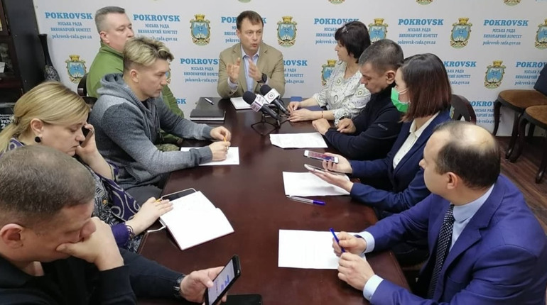Нарада при міському голові: Покровськ живе за особливим графіком