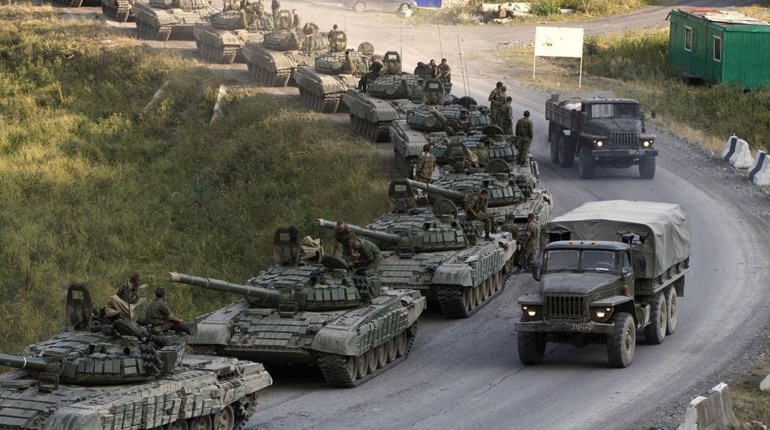 Конотопців просять інформувати ЗСУ про переміщення військової техніки окупантів