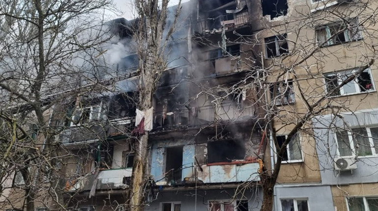 Сьомого березня Миколаїв прокинувся від цинічних обстрілів по житлових будинках. Фото