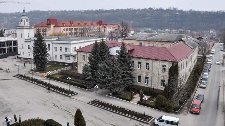 Діти з числа внутрішньо переміщених осіб матимуть змогу навчатись у школах Чортківської громади