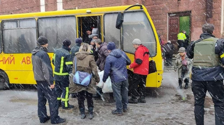 Як знайти рідних: інформація про евакуйованих з Донеччини