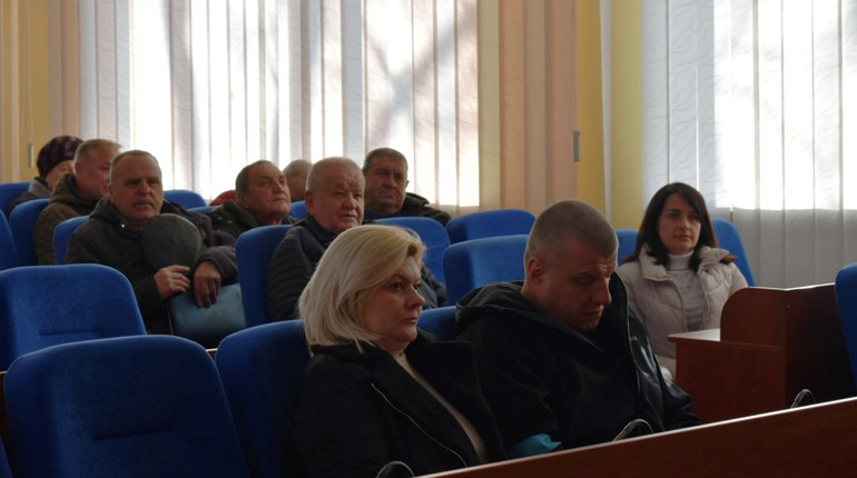Ціну на вивіз сміття та обслуговування ліфтів знизять: нарада із керівниками ОСББ міста