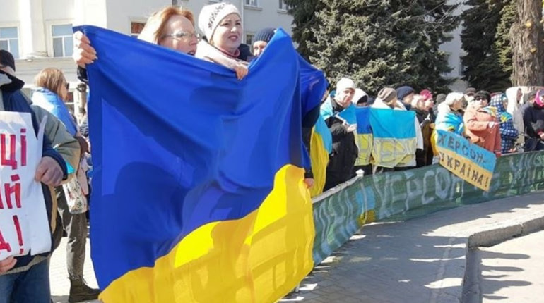 У Херсоні й Каховці продовжуються мітинги проти російських окупантів