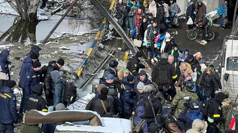 «Страху не було. Він з'явився потім. Страх, що не повернемось»: досвід родини, яка приїхала з Ірпеня