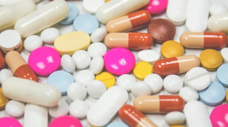 В Україні заборонили продаж ліків, які привозять з Білорусі