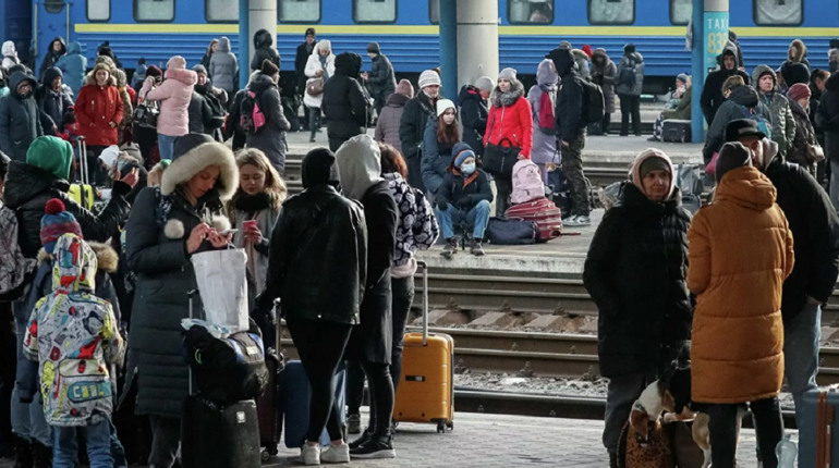 Де знайти інформацію про евакуацію та допомогу в Україні і за кордоном