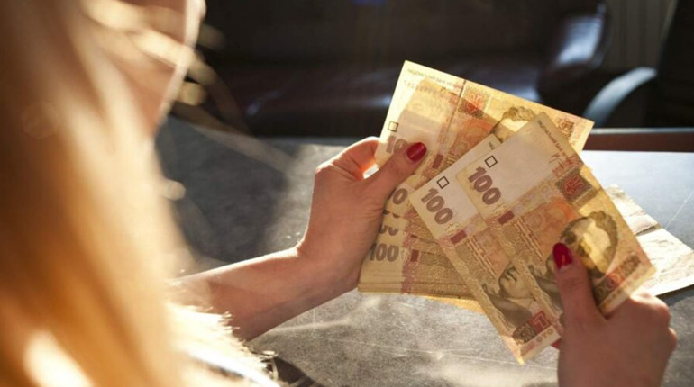 Переселенцям виплачуватимуть по дві тисячі гривень щомісяця