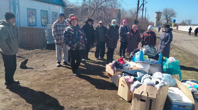 Волонтери направили продукти частині Пологівського району