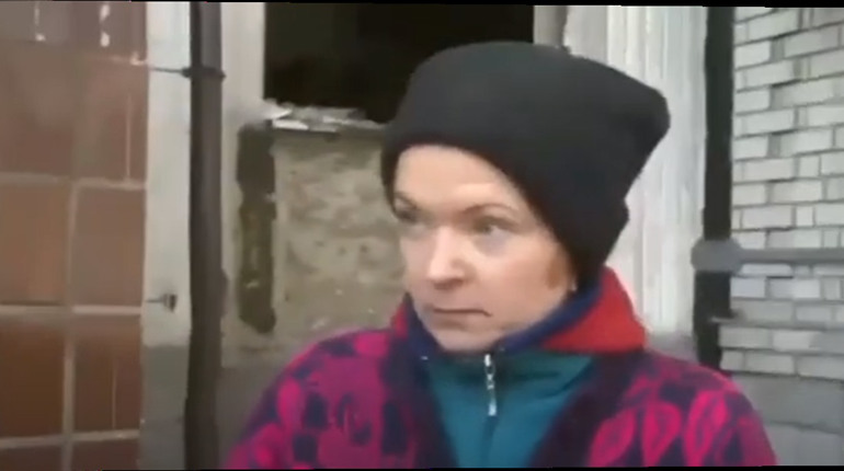 Жительница Мариуполя говорит российским оккупантам, что им здесь не рады