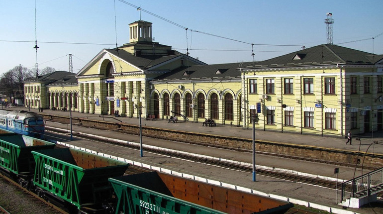 Графік руху потягів та електричок на 30 березня