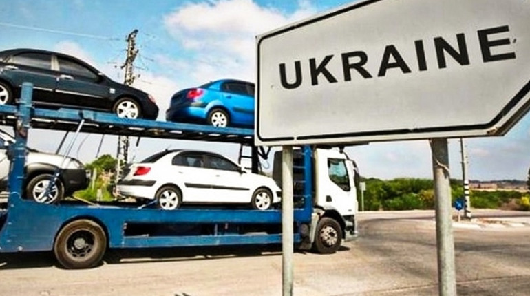 В Україні можуть подешевшати автомобілі та інші імпортні товари