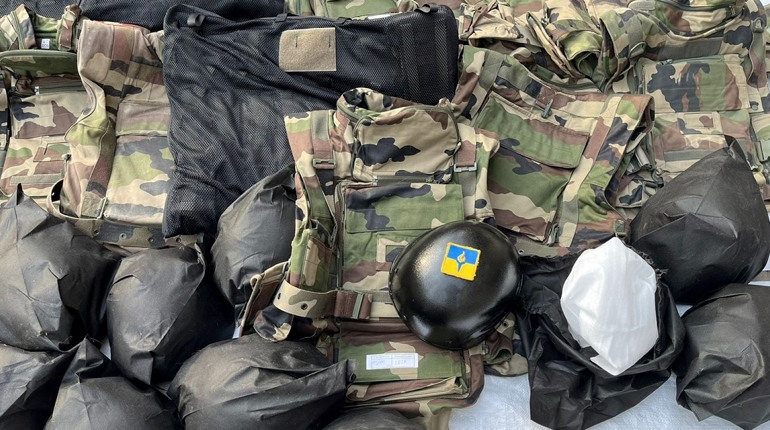 Пологівський батальйон тероборони отримав бронежилети і каски