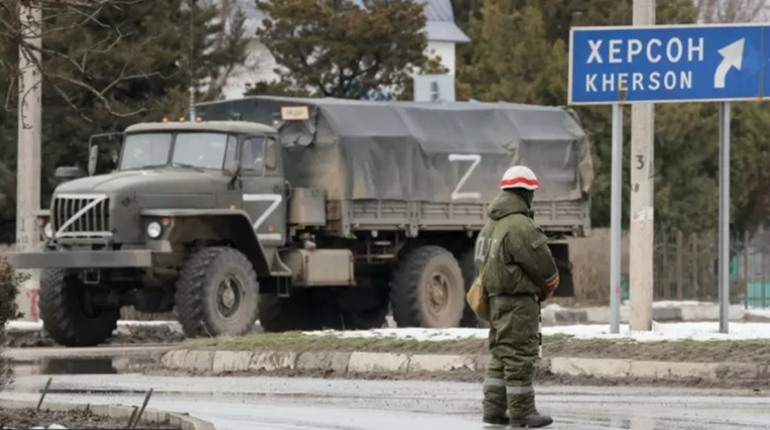 Кого Росія ставить керувати на тимчасово окупованих територіях України