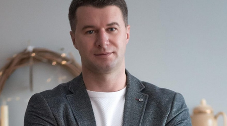 Російські військові відпустили з полону мера Приморська, але змушують ходити на допити