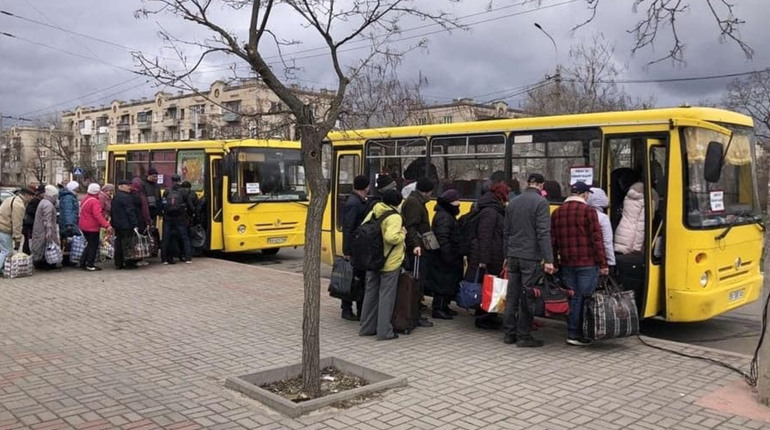 Сьогодні евакуація з Луганщини під загрозою: пошкоджено залізничні колії