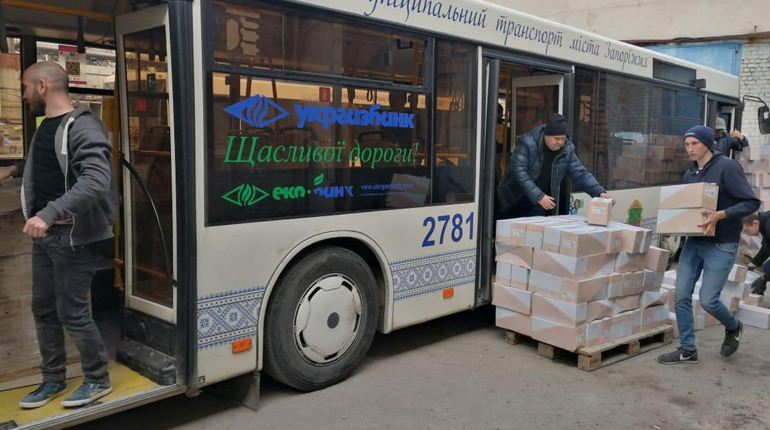 17 тон продуктів, медикаментів та необхідних товарів гігієни везуть в Мелітополь
