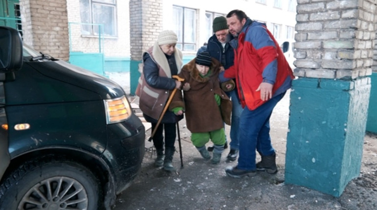 Розблокована евакуація та пошуки журналістки. Ситуація в Луганській області на 8 квітня