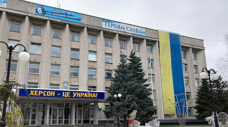 Окупанти готуються вийти з Херсона – військові експерти