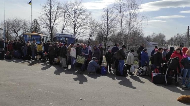 «Гуманітарні коридори» під обстрілами, ситуація у Луганщині 9 квітня