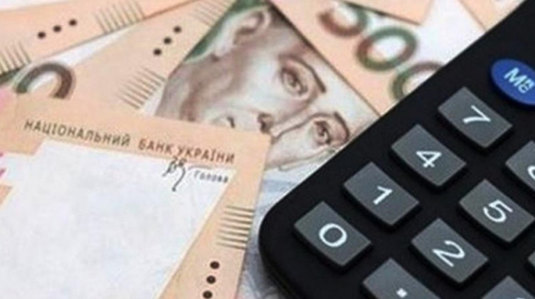 Кабмін подовжив до 30 квітня термін для подання заяви про допомогу переселенцям