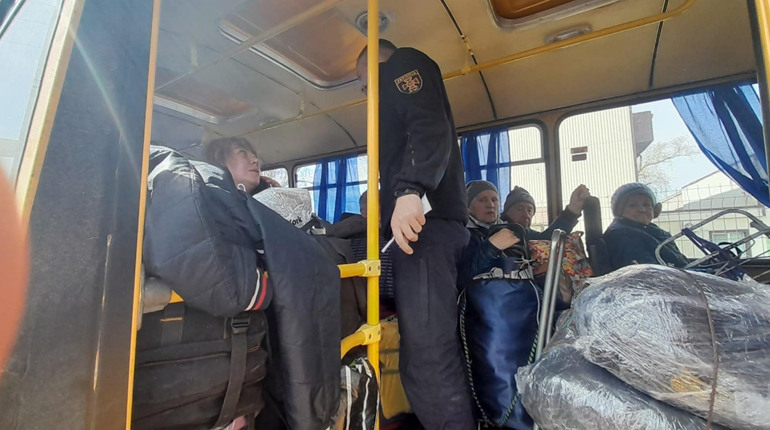 В Добропіллі триває безплатна евакуація до Дніпра