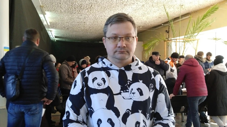 Росіяни відпустили з полону директора Центру дитячо-юнацької творчості Олега Балабана