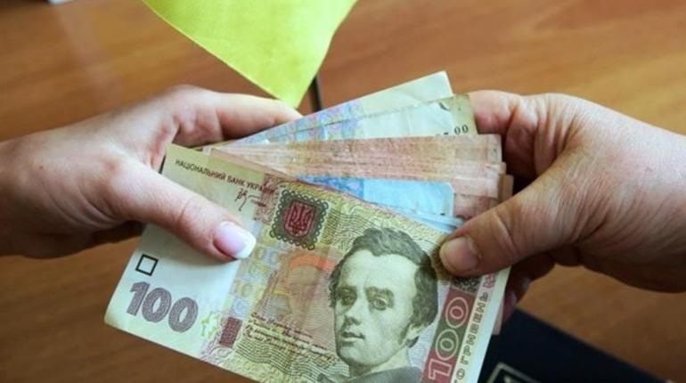 Пенсії для жителів Мар'їнки: 15 квітня гроші можна отримати у відділенні Укрпошти Максимільянівки