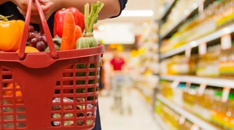 У Запоріжжі з 14 квітня переселенцям видають продуктові ваучери: як їх отримати