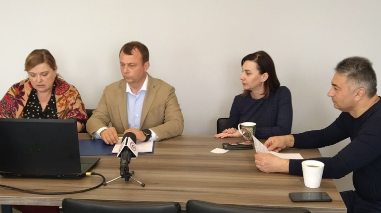 Позачергова сесія Покровської міської ради: які рішення прийняті