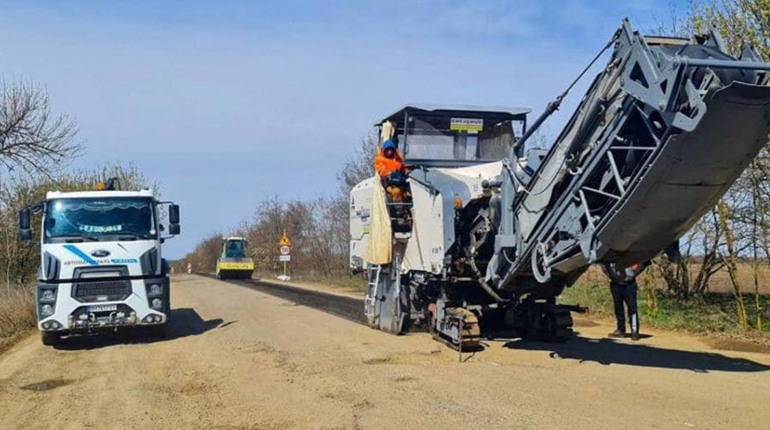 Розпочався ремонт однієї з найгірших доріг Одеської області (ФОТО)