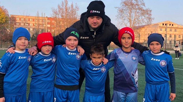 Футбол у війну: інтерв'ю із тренером дитячого клубу «Тавр»