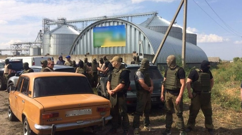 На окупованій Луганщині примушують перереєстровувати бізнес