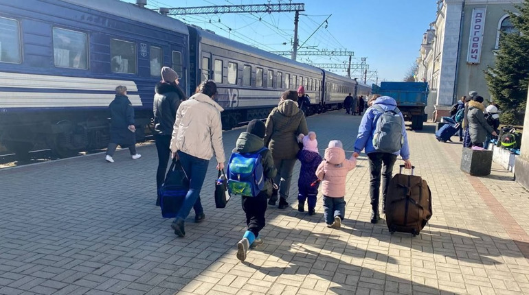 У Дрогобич приїхали вже майже 11 тисяч переселенців