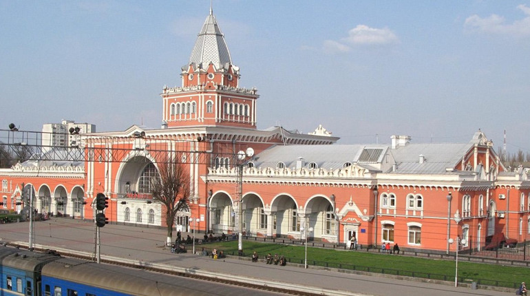 “Укрзалізниця” збільшує кількість вагонів електрички до Чернігова та додає місця першого класу