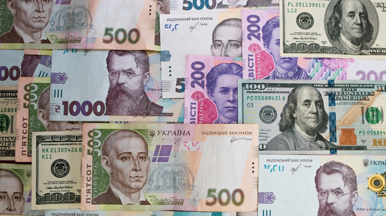 У Скадовську в ПриватБанку даватимуть готівку