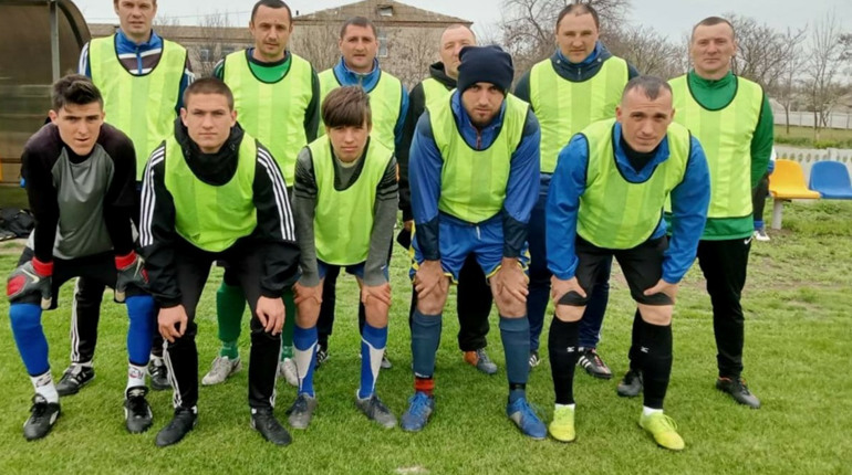 У Нижніх Торгаях зіграли товариський футбольний матч між командами «Хлібороб» і «Сармат»