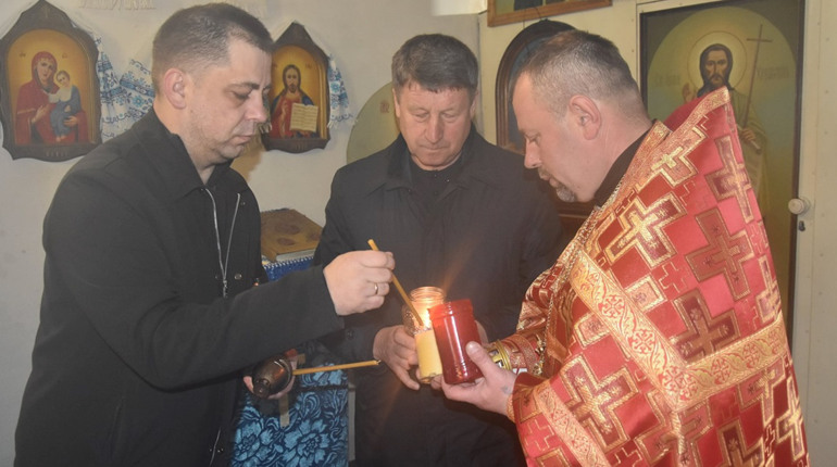 Благодатний вогонь вчора привезли в наш район