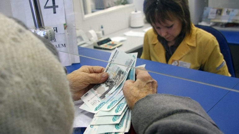 Коли виплатять пенсії за березень-квітень у Сватівському районі