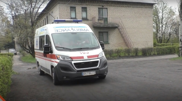 "Маємо необхідну кількість ліків і пального". репортаж з підстанції швидкої допомоги Добропілля