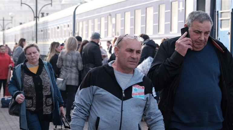 Що обов’язково потрібно зробити чоловікам-переселенцям, прибувши до Южноукраїнської громади?