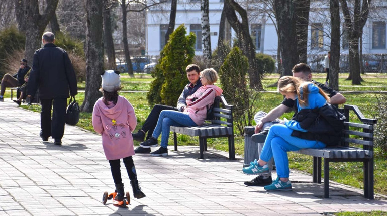 Закриття рахунків у ПриватБанку, нові податки та зміни в соцвиплатах: чого чекати гадячанам у травні