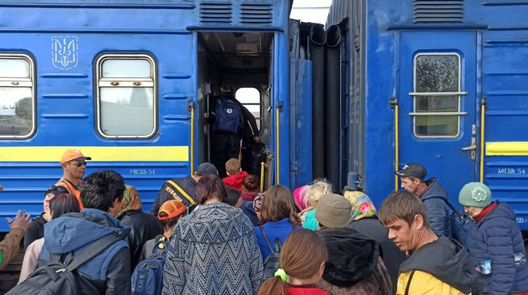 Поїзд Львів-Запоріжжя, що йде через Первомайськ, затримується майже на 3 години
