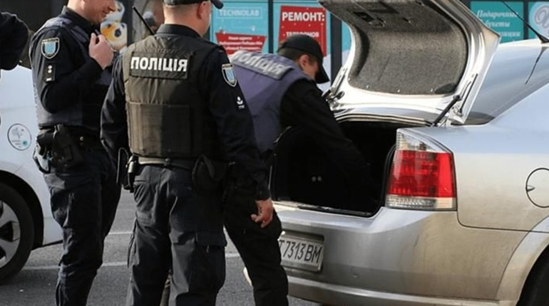 Що можна і не можна возити в авто у воєнний час?