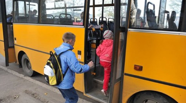Чи можуть учні позашкільних закладів Дрогобича їздити на навчання безоплатно