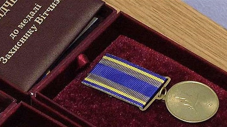 Калинівчанина - захисника України від російської агресії нагородили державною відзнакою