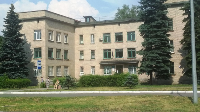 Лікарні, амбулаторії та аптеки. Що і як працює в Добропільській громаді?