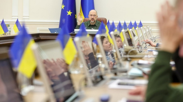Кабмін запропонує Раді ввести мораторій на підвищення тарифів на комуналку: коли та на який час